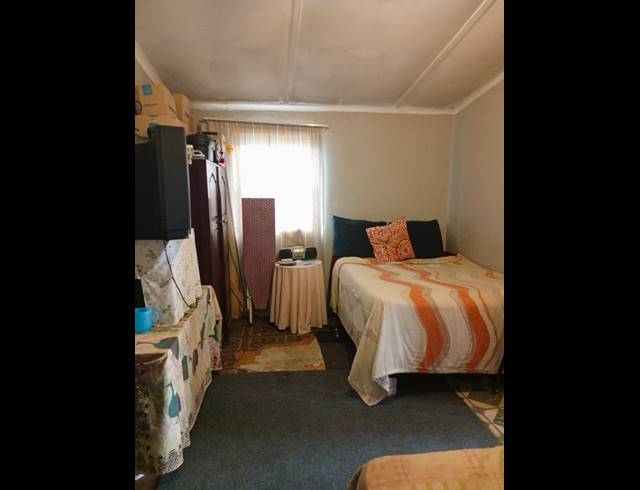1 BEDROOM FREEHOLD FOR SALE IN MXOLISI PHETANI